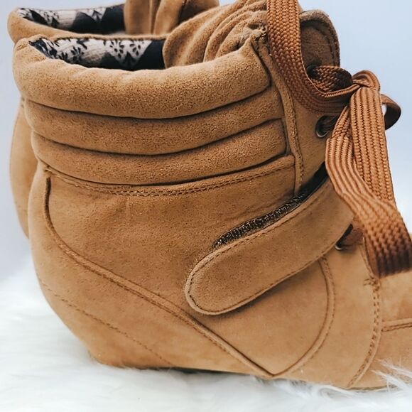 Camel Color Wedge Boot - Picture 2 of 8